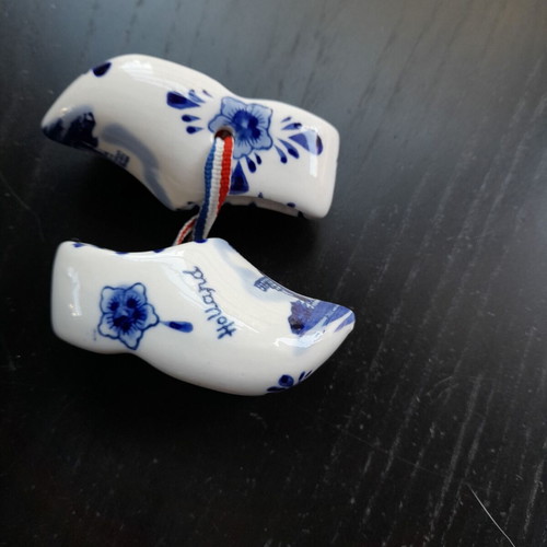 Delft blue clogs from Netherlands like new, 7 cm