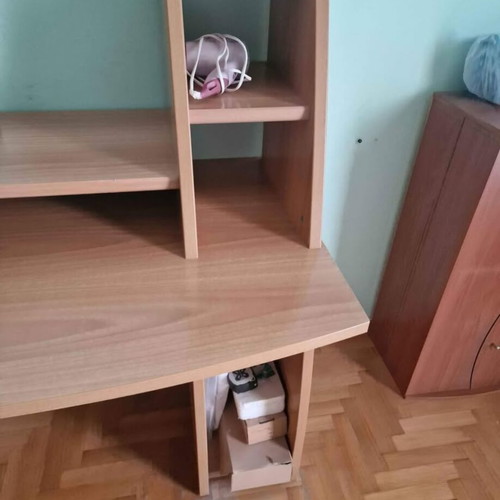 Computer desk used in good condition
