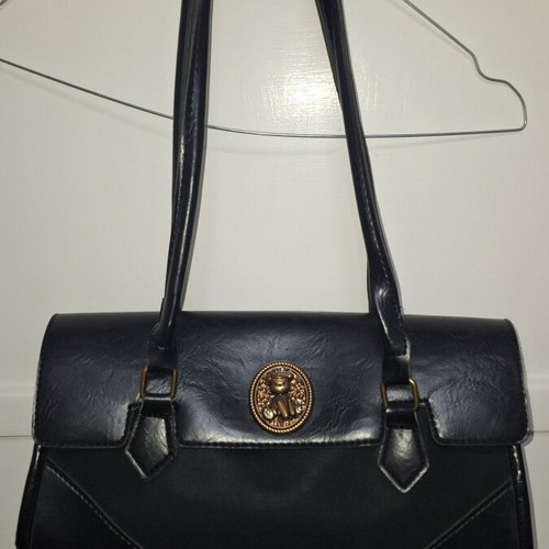 Black shoulder bag new with inner pocket