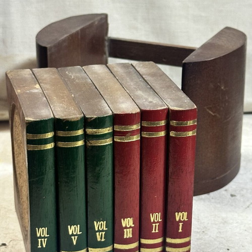 Vintage wooden set of 6 coasters shaped like books with bookshelf