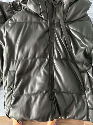 Stradivarius warm windproof jacket size S like new, black