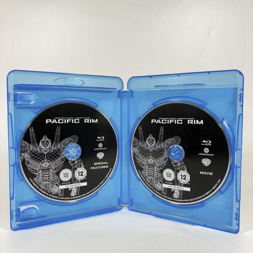 Pacific Rim Blu-ray like new with English subtitles and slipcase