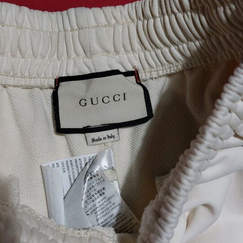 Gucci Bermuda shorts medium beige like new