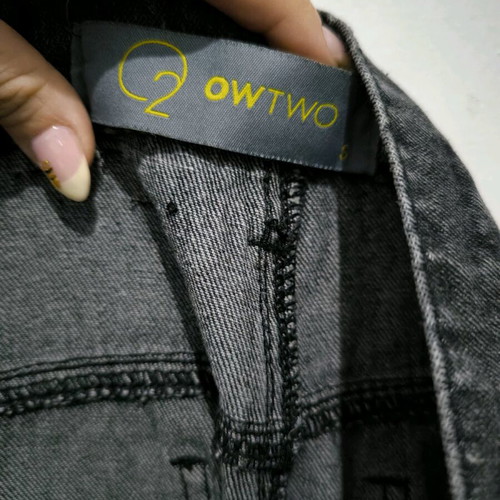 Black high-waisted mum jeans owtwo fashion like new, size 36