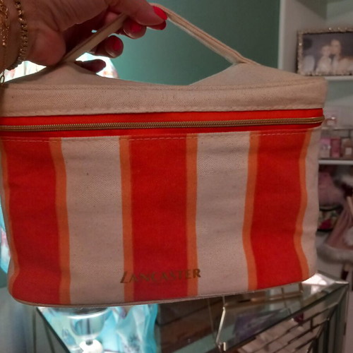 Lancaster beach cosmetic bag for keeping sunscreens cool