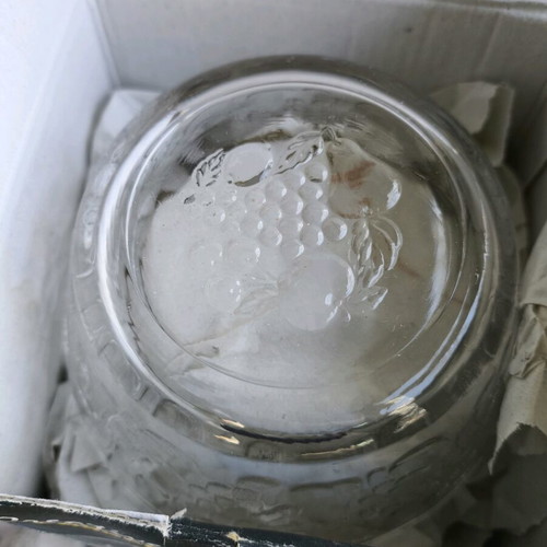Glass bowls new, set of 6, with unique design