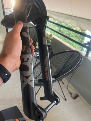 Fox 34 Factory Grip2 амортисьорна вилка 140 мм употребявана Kashima Coat