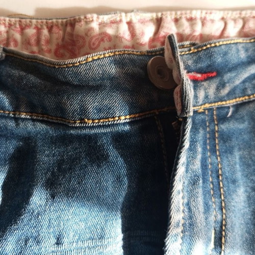 Denim shorts like new with worn details and patches, size S