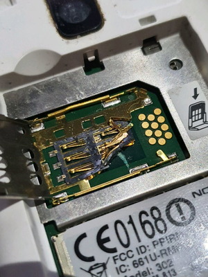Nokia Asha 302 RM-813 used parts with broken screen and SIM slot