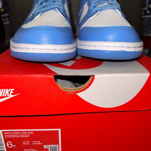 Nike Dunk Low University Blue new, size 38.5