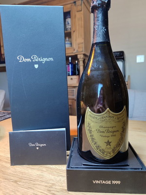 Dom Perignon 1998 μπουκάλι σα νανούργιο
