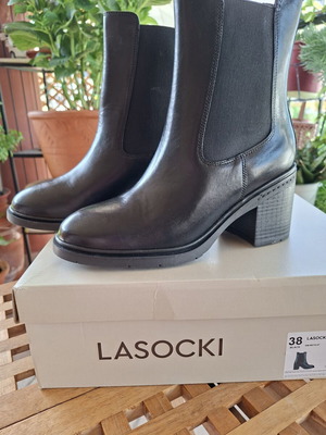 Lasocki black ankle boots new, heel height 8cm, size 38