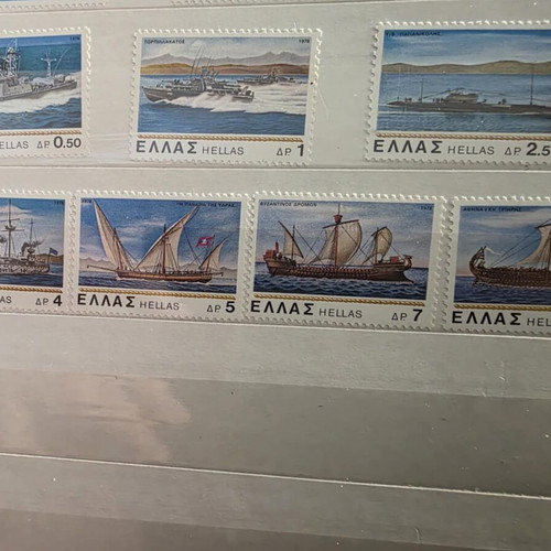 Complete sets of mint stamps 1978-1982, new