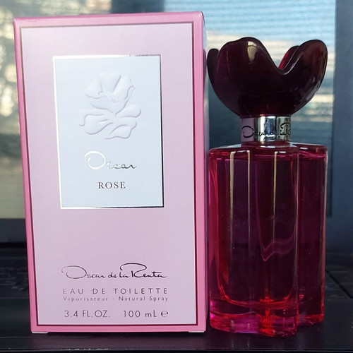 Rose by Oscar de la Renta women's perfume 100ml EDT like new