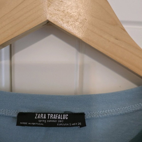 Zara blouse with unique back, like new, size S
