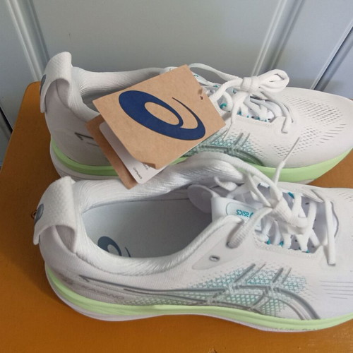 Asics GEL-Kayano 33 running shoes new, sizes 45 and 46.5, grey-yellow