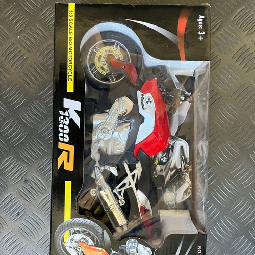 K1300R Motorcycle 1:8 Scale new with sound