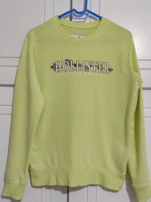 Hollister lightweight women's sweatshirt, yellow-green