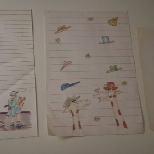 Large 1980 letter writing stationery collection, 24 sheets and 2 sets