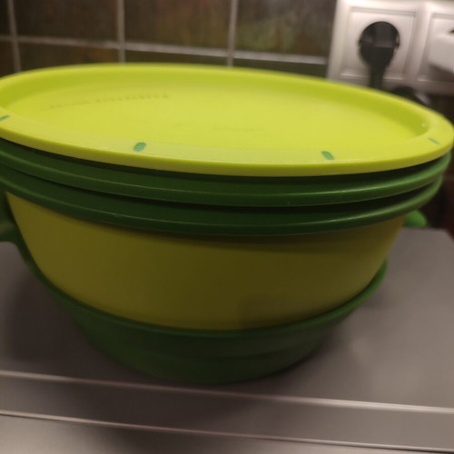 Tupperware 101microgourmet steam container for microwave oven like new