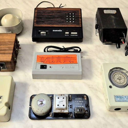 Vintage electronics collection, assorted devices