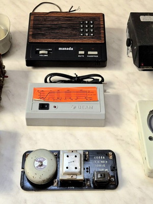 Vintage electronics collection, assorted devices