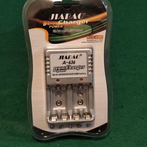 Jiabao Digital Power A-636 Battery Charger (AA/AAA/9V)