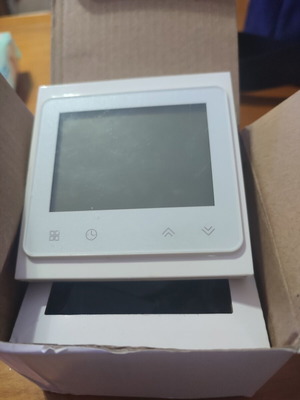 Digital thermostats like new, 2 units, one with WiFi