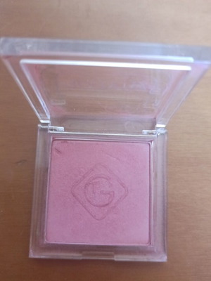 Rouge Tommy G 512 Satin like new