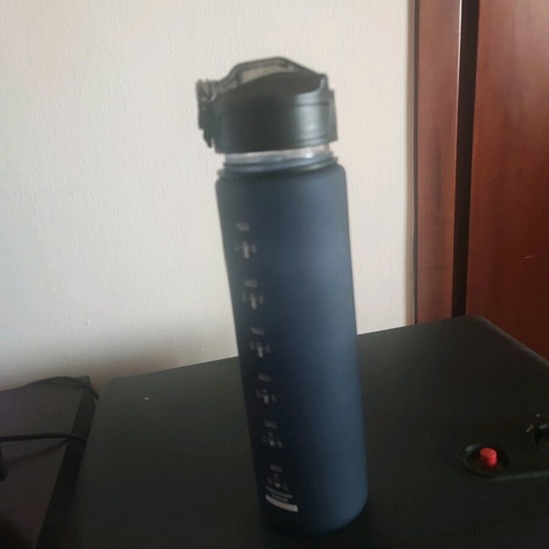 BottHealth 750ml water bottle new with straw and time markings
