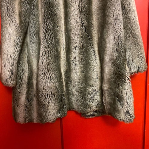 Raxevksy Exclusive women's faux fur like new, gray and beige, size L-XL