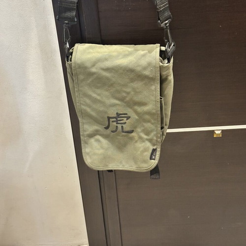 Asics Tiger vintage crossbody bag used, green with Japanese character