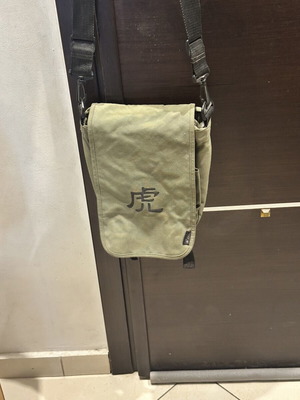 Asics Tiger vintage crossbody bag used, green with Japanese character