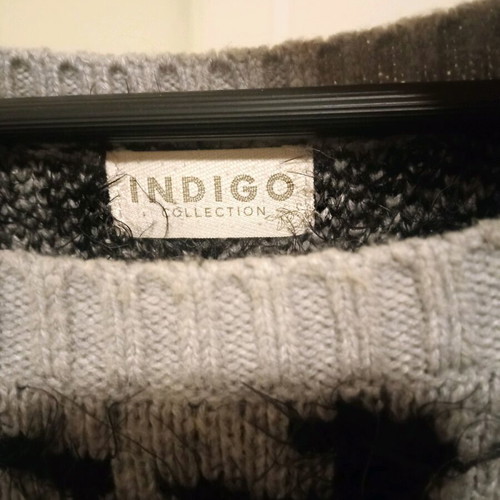 Knitted animal print sweater like new, black-gray, size M