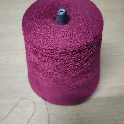 Thread burgundy 1/40 fine thickness like new