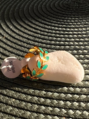 Women's gold stainless steel ring with green details new