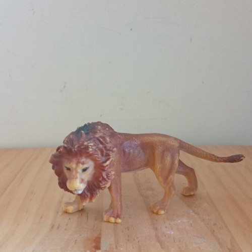 Collect A animal figures like new, pack of 6, collectible