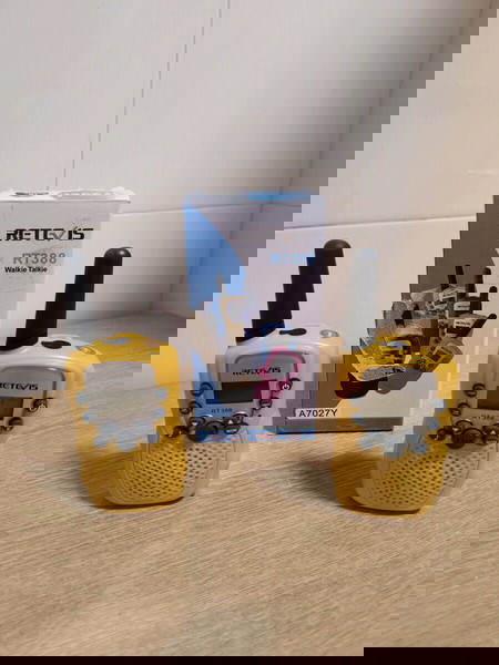 Чисто нови 2 броя УОКИ ТОКИ
