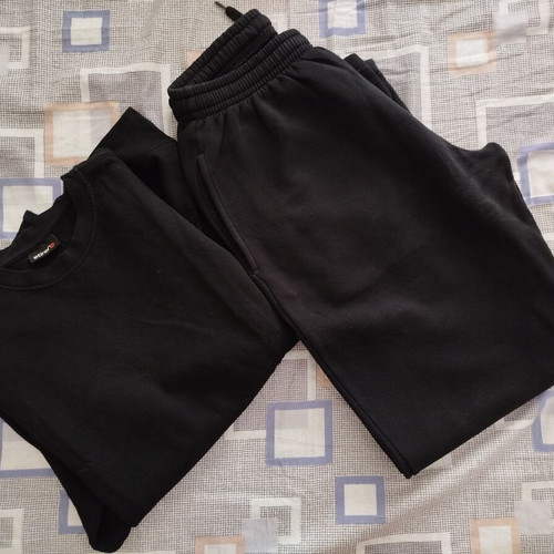 Etirel black unisex tracksuit set with fleece lining, size S like new