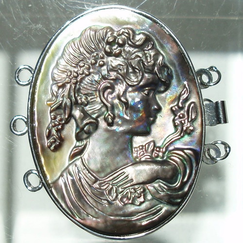 Stainless Steel Necklace Clasp with Shell Art Nouveau Design like new