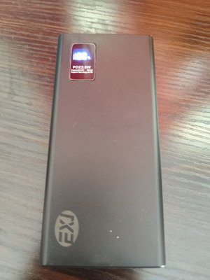 Power Bank 10000mAh like new, 37 Wh