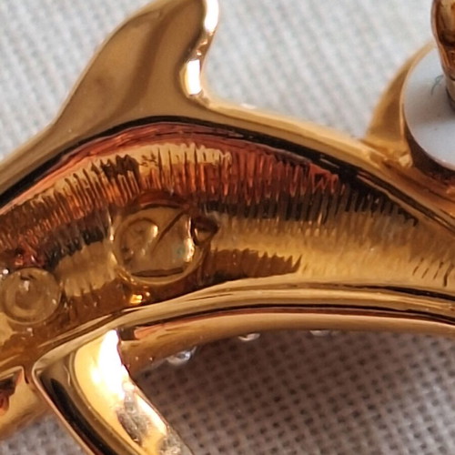 Swarovski Crystal Twin Dolphins Pin Brooch new, white and gold-tone
