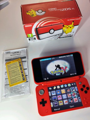 New Nintendo 2DS Pokeball Edition σε πολύ καλή κατάσταση