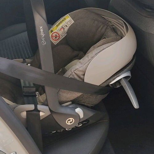 Cybex Cloud Z i-Size Platinum car seat used