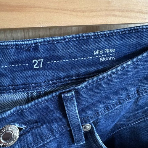Lévis women's jeans like new, size M, blue
