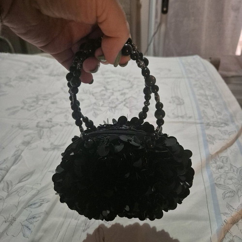 Handbag like new, black with sequins
