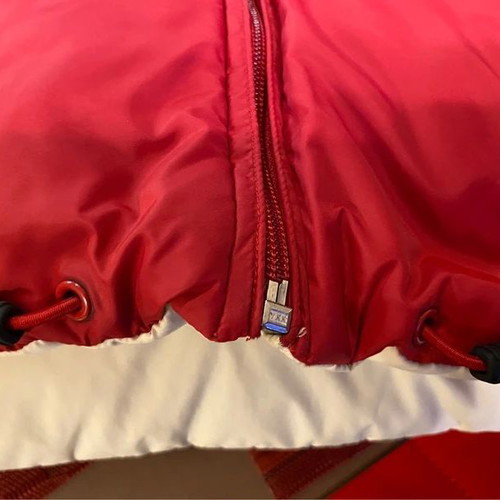 Nautica sleeveless jacket double sided XL like new, down and feather