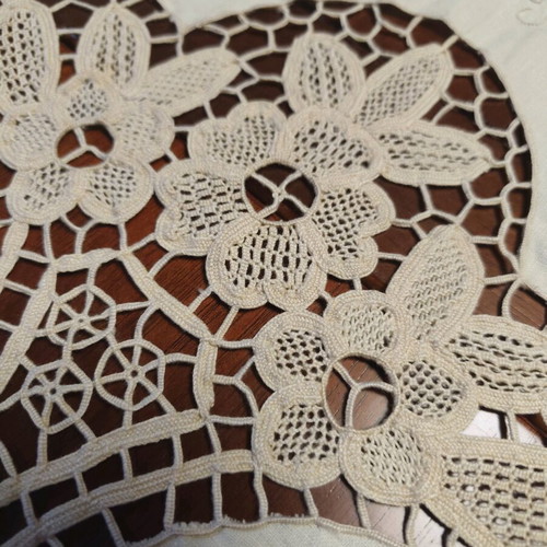 Handmade tablecloth 220x230 like new, beige
