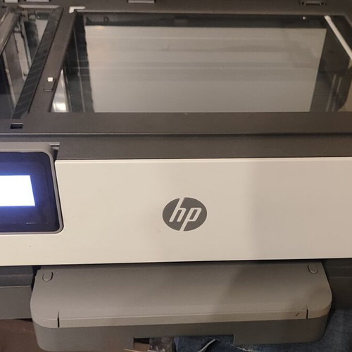 HP OfficeJet 8013 color multifunction printer like new with WiFi and Mobile Print