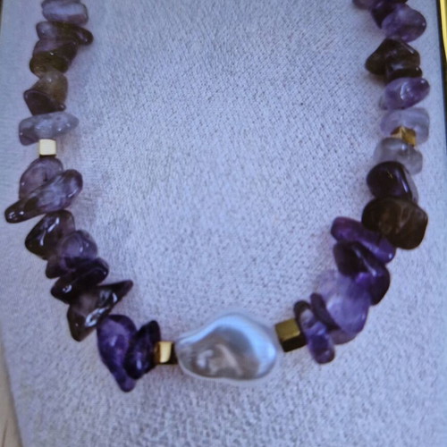 Handmade steel necklace with semiprecious stones new, hematite and pearl
